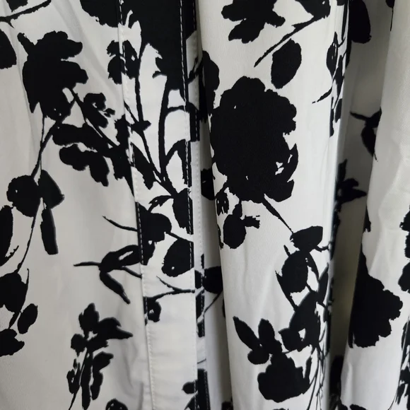 Robert Louis Black and White A-Line Maxi Skirt - Picture 10 of 10